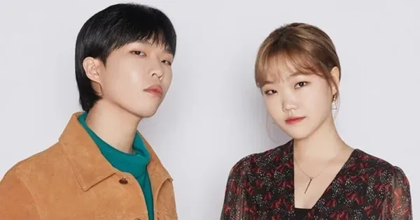 AKMU